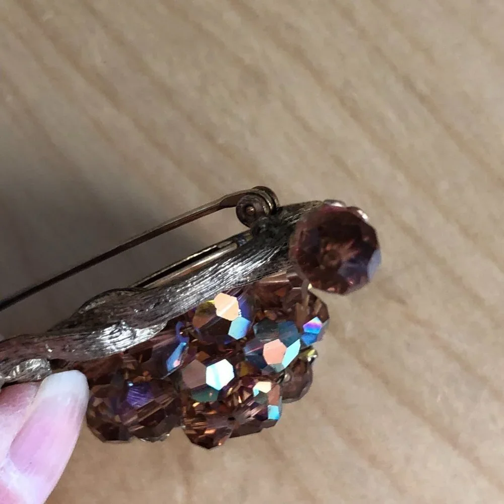 Vintage Purple Aurora Borealis Crystal Gold Tone Rhinestone Flower & Bud Brooch